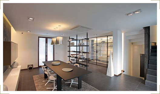 青島辦公室裝修、青島辦公室裝飾,請(qǐng)致電榮峰裝飾設(shè)計(jì)！